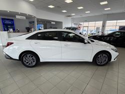 2025 Hyundai
                i30 Elite Hybrid