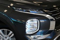 2025 Mitsubishi Outlander LS