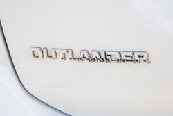 2016 Mitsubishi Outlander LS