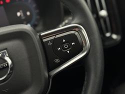 2022 Volvo XC40 Plus B4