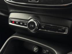 2022 Volvo XC40 Plus B4