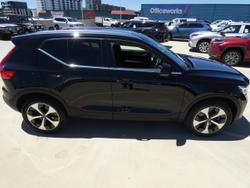 2022 Volvo XC40 Plus B4