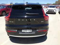 2022 Volvo XC40 Plus B4