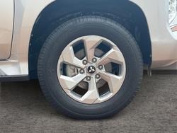 2024 Mitsubishi Pajero Sport