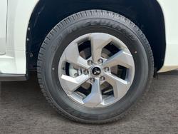 2024 Mitsubishi Pajero Sport