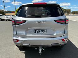 2024 Isuzu MU-X LS-T