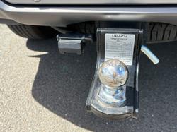 2024 Isuzu MU-X LS-T