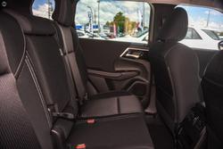 2025 Mitsubishi Outlander LS