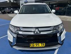 2016 Mitsubishi Outlander LS