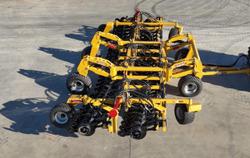 0 SERAFIN ULTISOW S1260 CENTRE ONLY HI LIFT SINGLE DISC SEEDER YELLOW