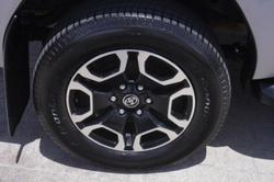 2023 Toyota Hilux SR5