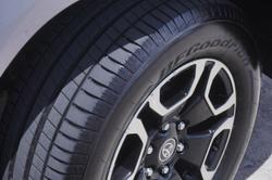 2023 Toyota Hilux SR5