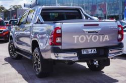 2023 Toyota Hilux SR5