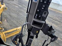 2016 Caterpillar 140M3