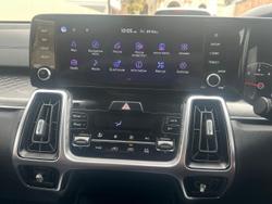 2022 Kia Sorento Sport