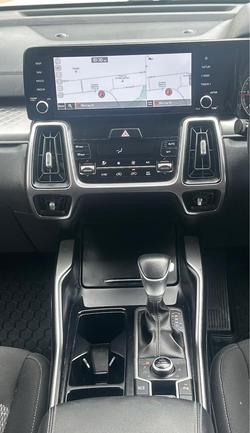 2022 Kia Sorento Sport