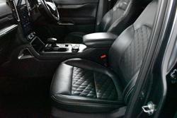 2023 Ford Everest Platinum