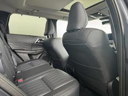 2025 Mitsubishi Outlander Exceed