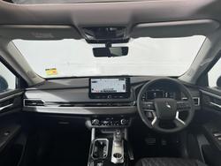 2025 Mitsubishi Outlander Exceed