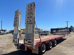 Howard Porter Tri Axle Drop Deck With Bi-Fold Ramps