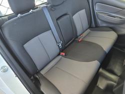 2017 Mitsubishi Triton GLX Plus (4x4)