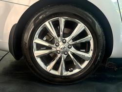 2019 Kia Carnival Platinum YP MY19 Silky Silver