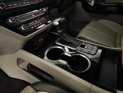 2019 Kia Carnival Platinum YP MY19 Silky Silver