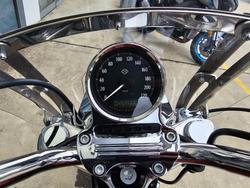 2015 HARLEY-DAVIDSON XL1200C 1200 CUSTOM Red