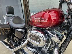 2015 HARLEY-DAVIDSON XL1200C 1200 CUSTOM Red