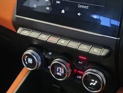 2022 Renault Captur Intens