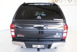 2017 Isuzu D-MAX X-RUNNER