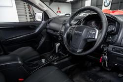 2020 Isuzu D-MAX SX MY19 4X4 Dual Range Splash White