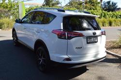 2017 Toyota RAV4 GXL ZSA42R Crystal Pearl