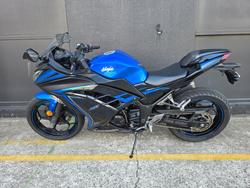 2015 Kawasaki NINJA 300 SE ABS BLUE