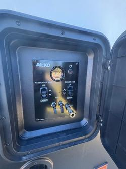 2025 Royal Flair Raptor