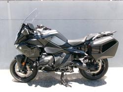 2026 BMW Motorrad R 1300 RT TRIPLE BLACK BLACK STORM METALLIC