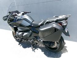 2026 BMW Motorrad R 1300 RT TRIPLE BLACK BLACK STORM METALLIC