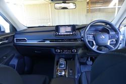 2022 Mitsubishi Outlander ES ZM MY23 White