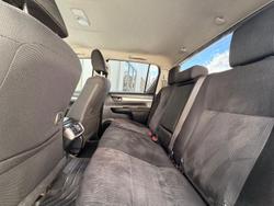 2017 Toyota Hilux SR5