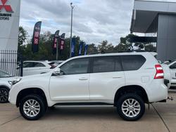 2017 Toyota Landcruiser Prado VX