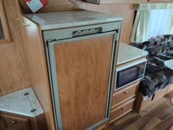 2006 Compass 19Ft Couples Van With Large Rear Lounge