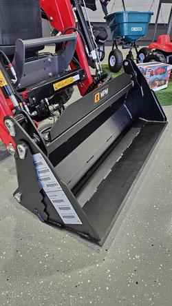 2025 Massey Ferguson 1Gc.25 Red