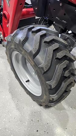 2025 Massey Ferguson 1Gc.25 Red