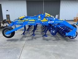 0 FARMET Triolent TX 600 PS Heavy Duty Cultivator BLUE
