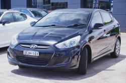 2016 Hyundai Accent Active