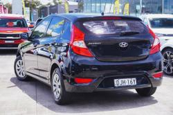 2016 Hyundai Accent Active