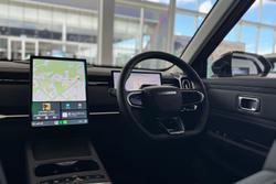 2025 Jaecoo J7 SHS Track