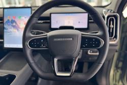 2025 Jaecoo J7 SHS Track