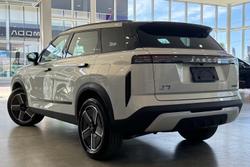 2025 Jaecoo J7 SHS Track