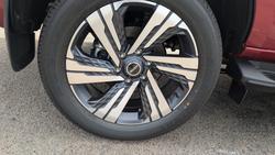 2025 Isuzu MU-X LS-T